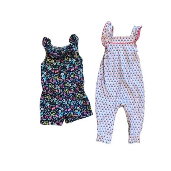 Lot of 2 Girl's 9 Month Rompers Carter's Cotton Floral - Picture 1 of 2